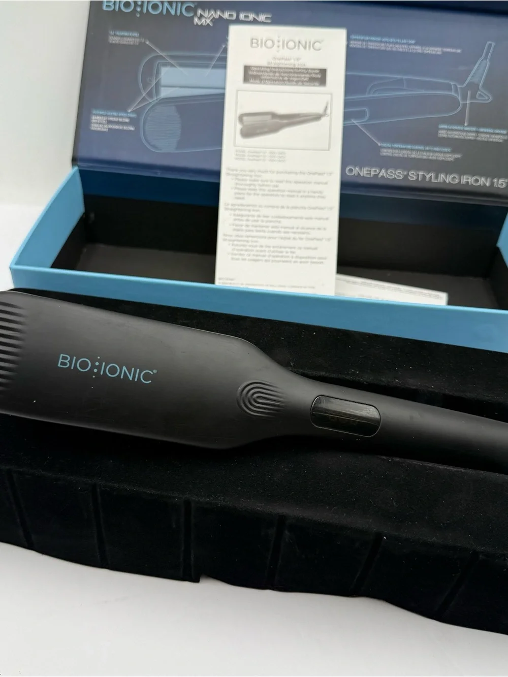 E7 AUTHENTIC Bio Ionic Onepass Nanoionic MX Flat Iron Straightener 1.5